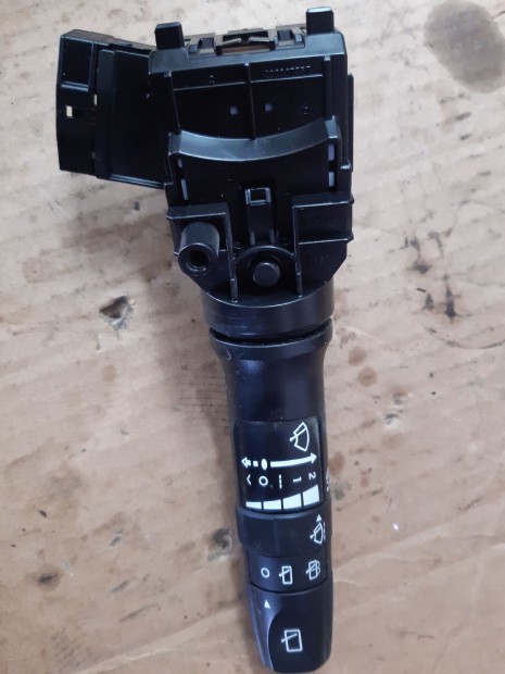 Hyundai i20 Ablaktörlő Kapcsoló
