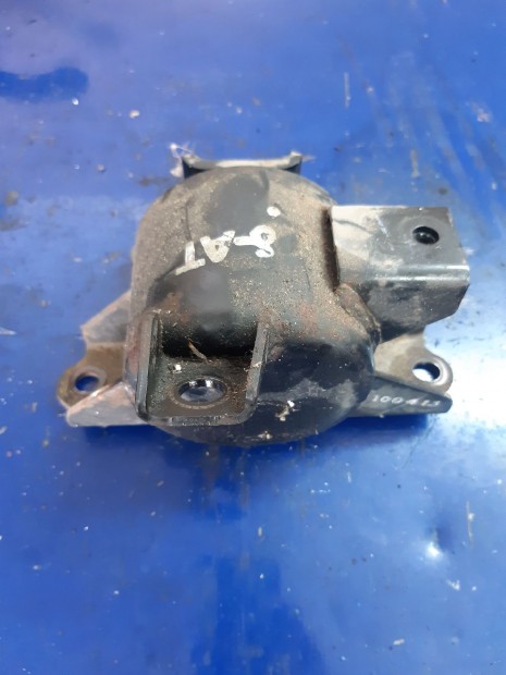 Hyundai i20 Motortartó Bak