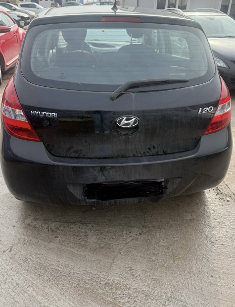 Hyundai i20 csomagtr ajt