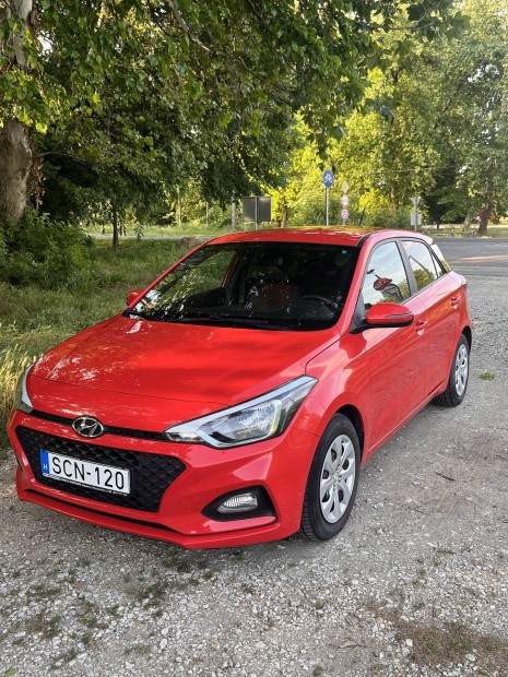 Hyundai i20 személyautó
