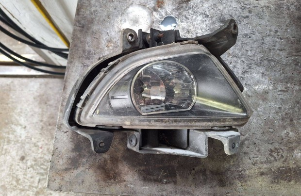 Hyundai i30 1,6 CRDI (2012) bal els� k�dl�mpa elad�