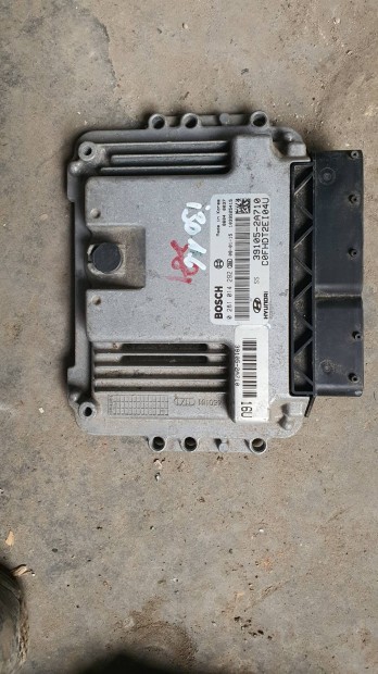 Hyundai i30 1.6 motorvezérlő 23.05.20