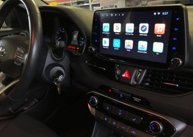 Hyundai i30 Carplay Multimédia GPS Rádió Tolatókamerával