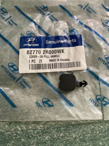 Hyundai i30 FD krpit csavar takar 827702R000WK