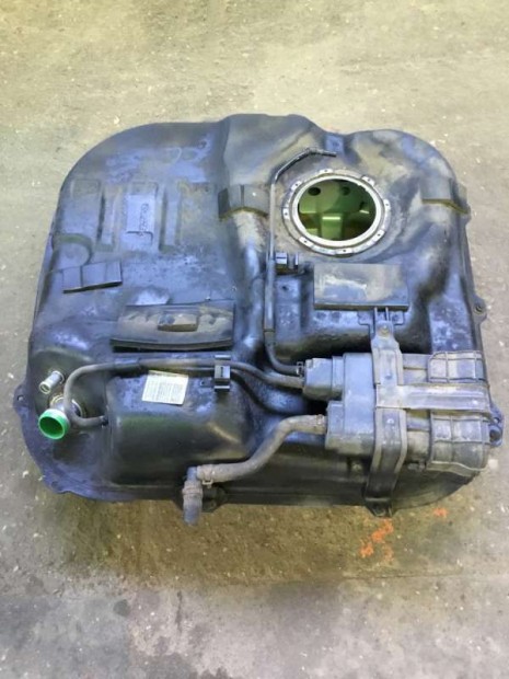 Hyundai i30 GD Kia Ceed JD zemanyag tank 31150A6000-BON