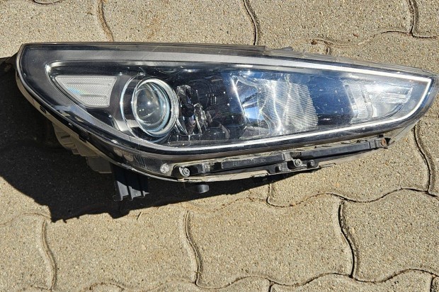 Hyundai i30 (pd) jobb els fnyszr, lmpa