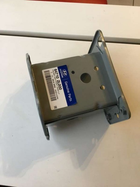 Hyundai i30 bal v�zny�lv�ny v�g 647102L000