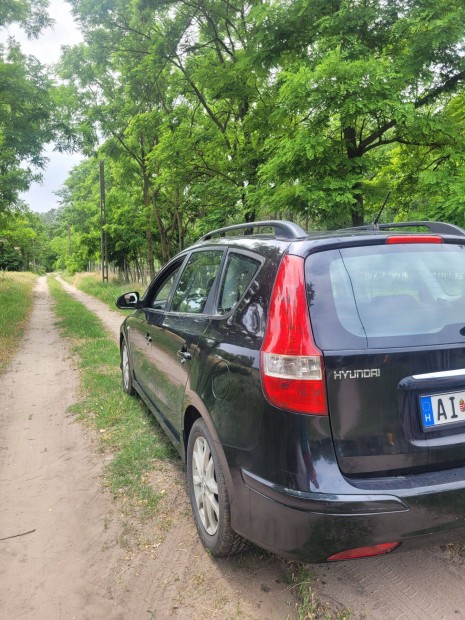 Hyundai i30 elad�