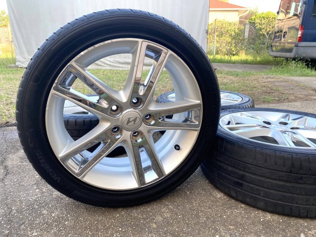 Hyundai i30 gyri 17"-os alufelni szett 5x114.3 