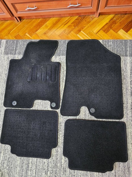 Hyundai i30 krpitsznyeg