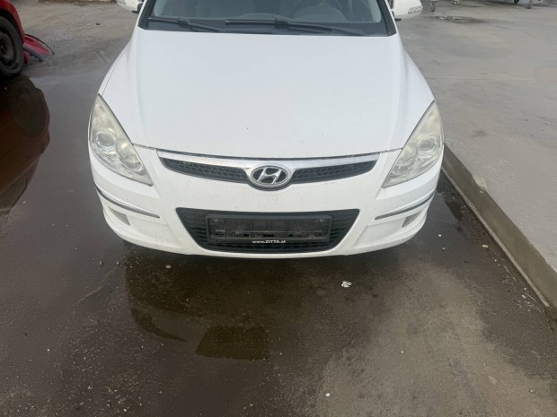 Hyundai i30 komplett eleje