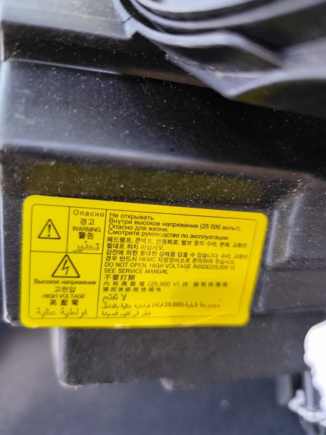 Hyundai i40 bal első xenon lámpa (2011-2019) 92101-3z100