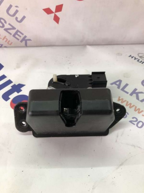 Hyundai i40 csomagt�r z�r 812303Z000-BON