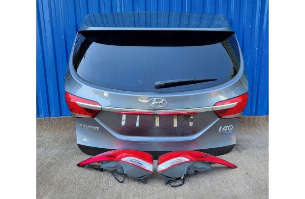 Hyundai i40 kombi gyári 924023Z0 jobb hátsó külső lámpa
