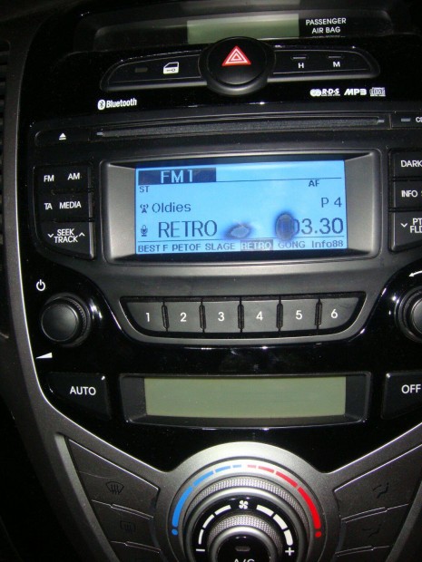 Hyundai ix20 audio PA 710 JCB