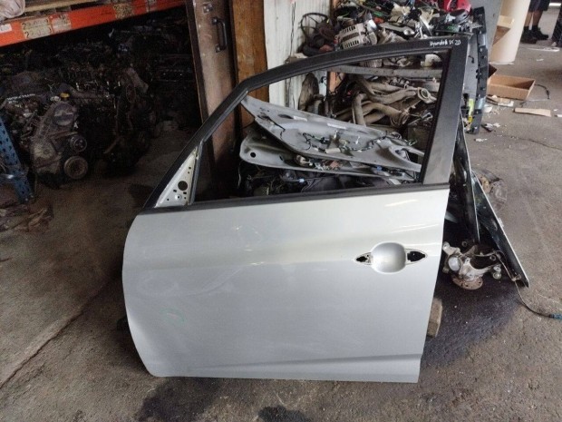 Hyundai ix20 bal első ajtó üresen