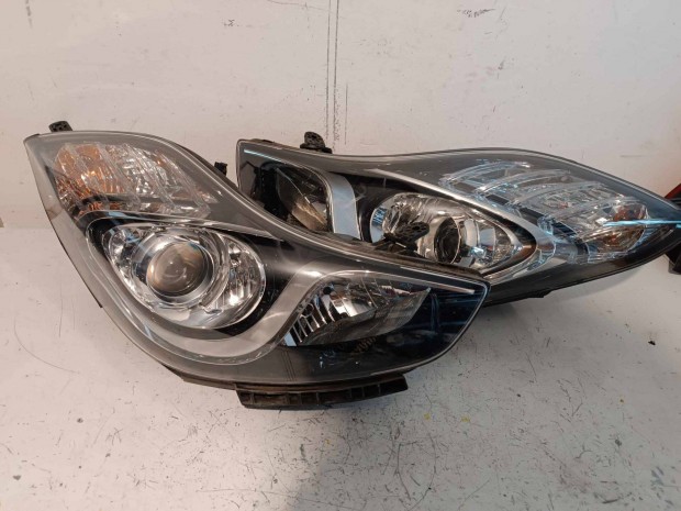 Hyundai ix20 jobb , bal első fényszóró
