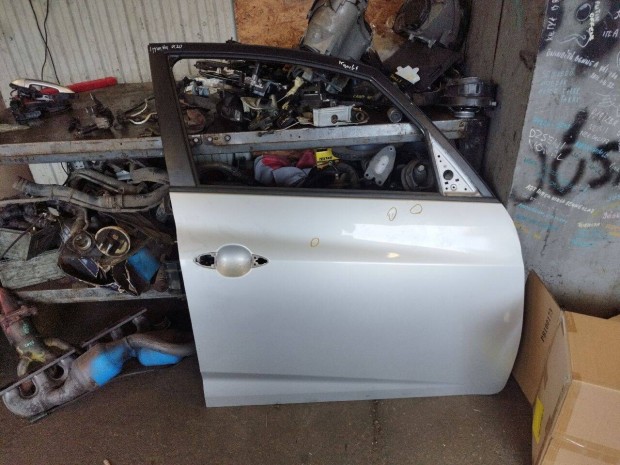 Hyundai ix20 jobb első ajtó üresen