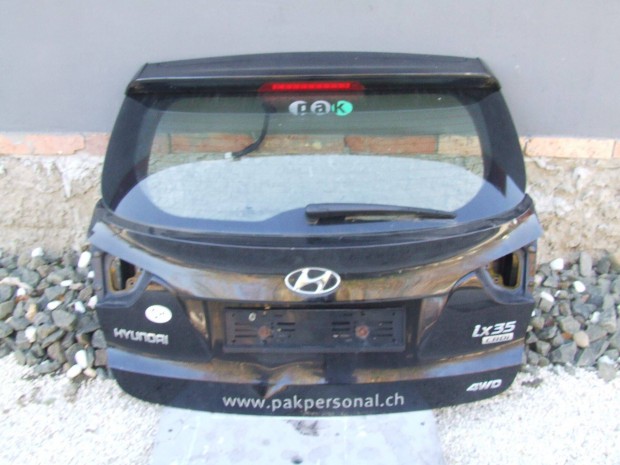 Hyundai ix35 csomagt�r ajt� kis s�r�l�ssel