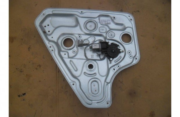 Hyundai ix 20 ix20 bal hátsó ablakemelő motor + szerkezet 834501P000