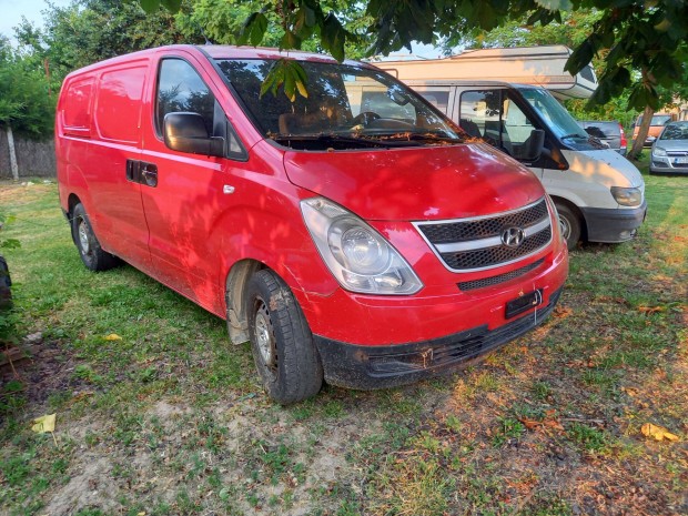 Hyundai kisbusz