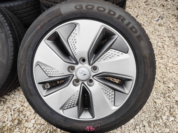 Hyundai kona ev gyári alufelni 5x114,3 17"