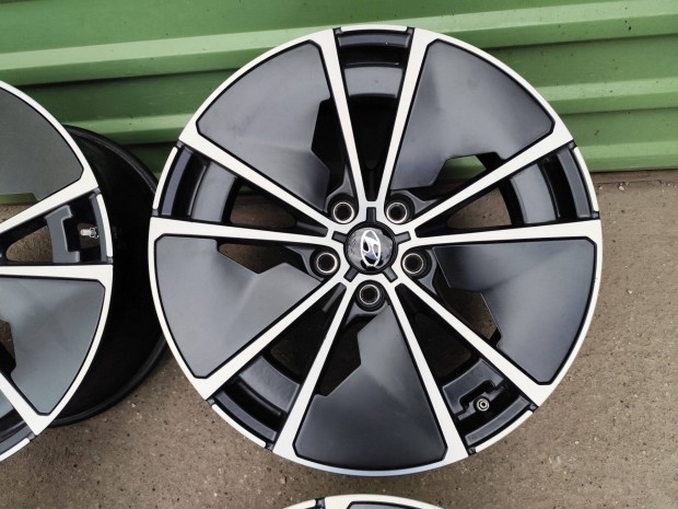 Hyundai kona tucson kia Sportage Niro ev3 gyári alufelni 5x114,3 19"