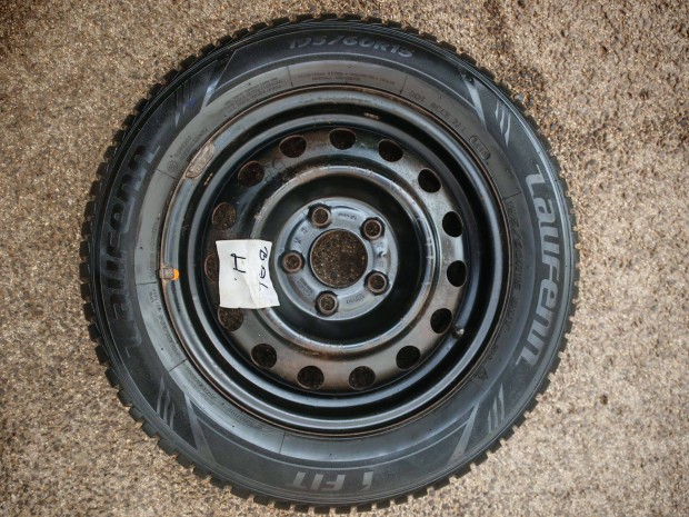 Hyundai lemezfelni tligumival 4db