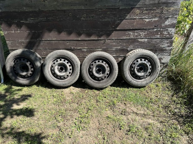 Hyundai lemezfelnik