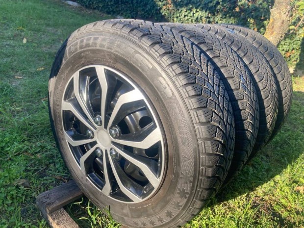 Hyundai tli kerekek 4x100 Lassa M+S 175/70 R14