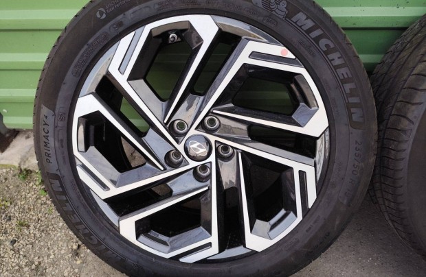 Hyundai tucson gyári alufelni 5x114,3 19"