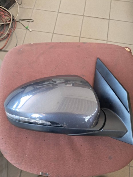 Hyundai tucson jobb első v.p tükör elado