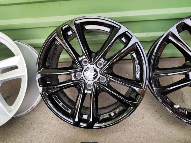 Hyundai tucson kia Sportage gyári alufelni 5x114,3 17"