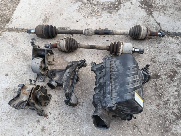 Hyundai tucson kia sportage féltengely 2004-2010 2WD 2.0 crdi