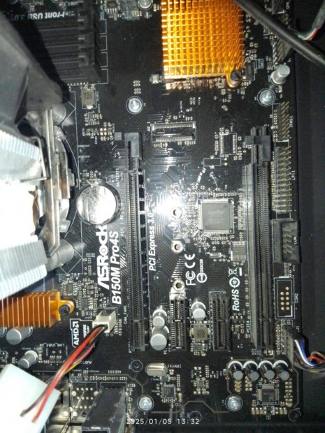 I3 6300 cpu + Asrock bB150m Pro4S + CPU ht