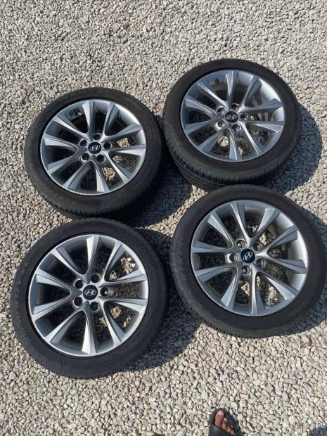 I40 215/50 R17 Nyri kerkgarnitra gyri Hyundai alufelni 17 col ET46