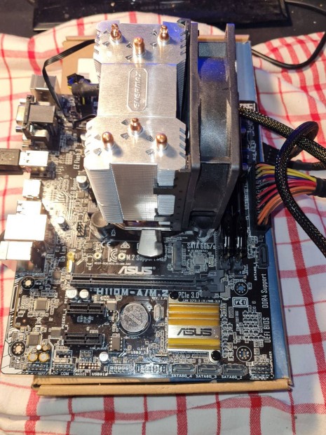 I5 7500 félkonfig eladó