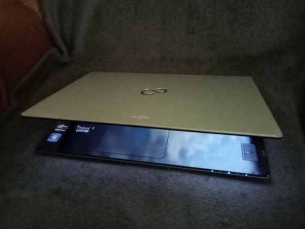 I5 Fujitsu lifebook Laptop SSD Hdmi