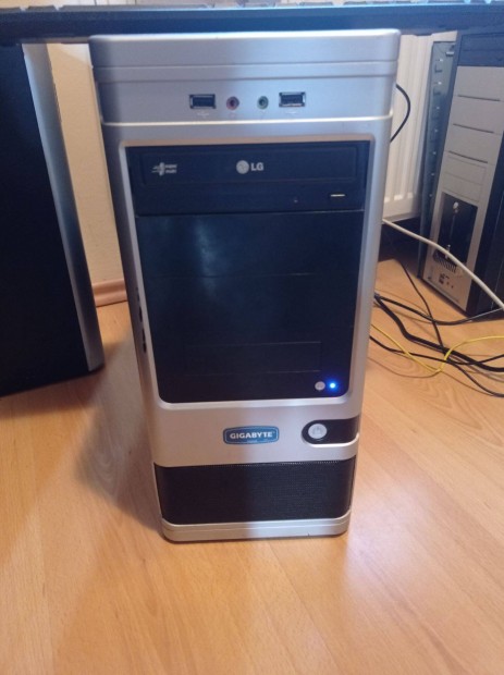 I7 xeon PC(corei7/16gb ram/ssd/hdd7870/hdd)