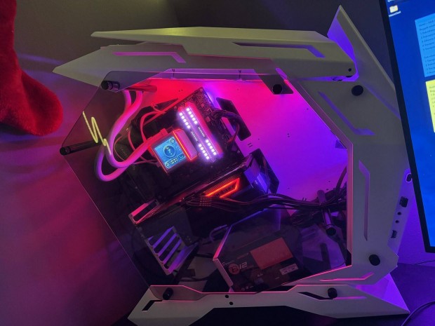 I9-12900k, Rtx 4070 Super, 32GB DDR5, 1 TB M.2, Z790 Wi-Fi