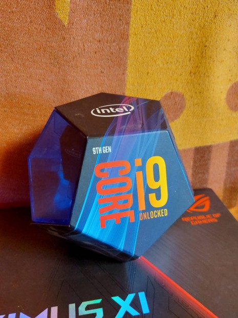 I9 9900k Asus Maximus XI HERO 4x8gb G.skill rgb 3000mhz