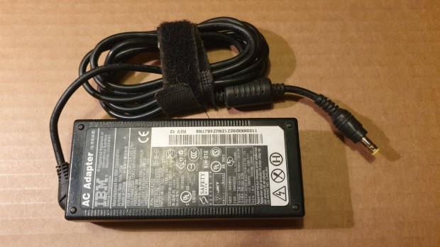 IBM Lenovo 16V 4,5A laptop tlt adapter tpegysg