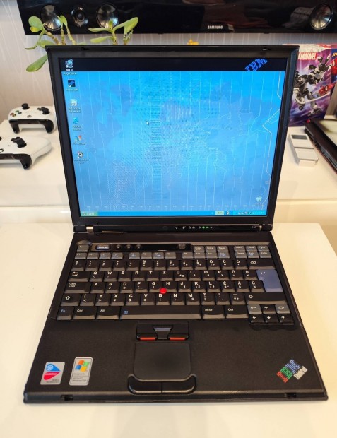 IBM Thinkpad T40 vintage laptop