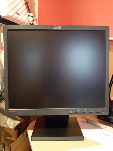 IBM Thinkvision 17 LCD monitor