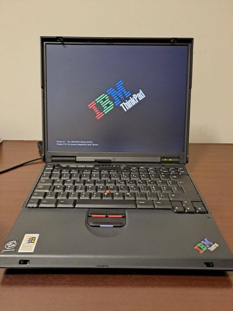 IBM thinkpad 2647 retro laptop