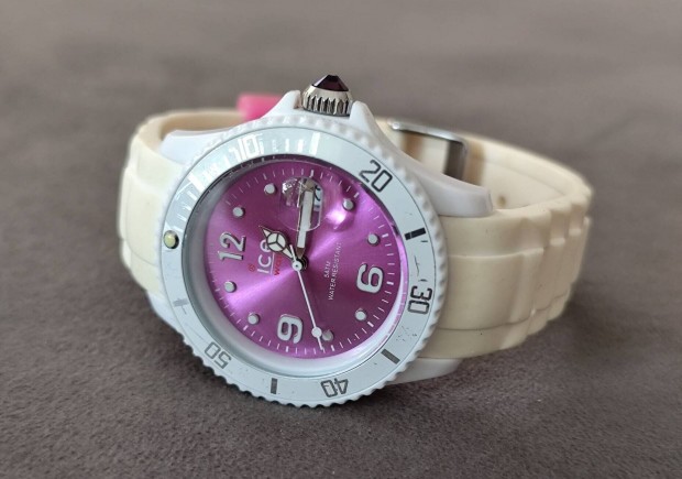 ICE watch ni divat karra ra
