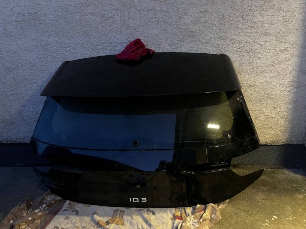 ID3 csomagt�r ajt�