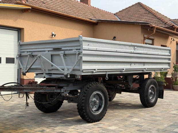 IFA HW 6011 billenős pótkocsi
