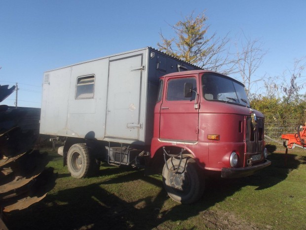 IFA W50 L/W mhelykocsi tachogrffal, szerszmzattal szerelve