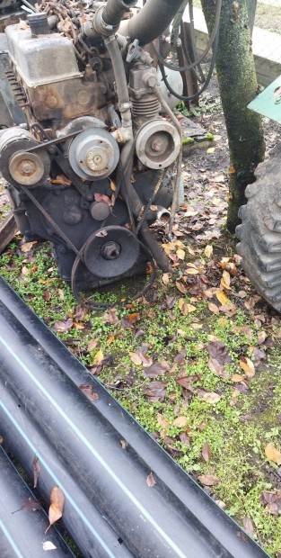 IFA motor 4hengeres alkatrsz 